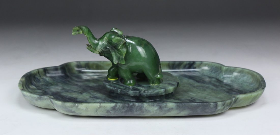 A Chinese Spinach Jade Carved Tray (1 of 4)