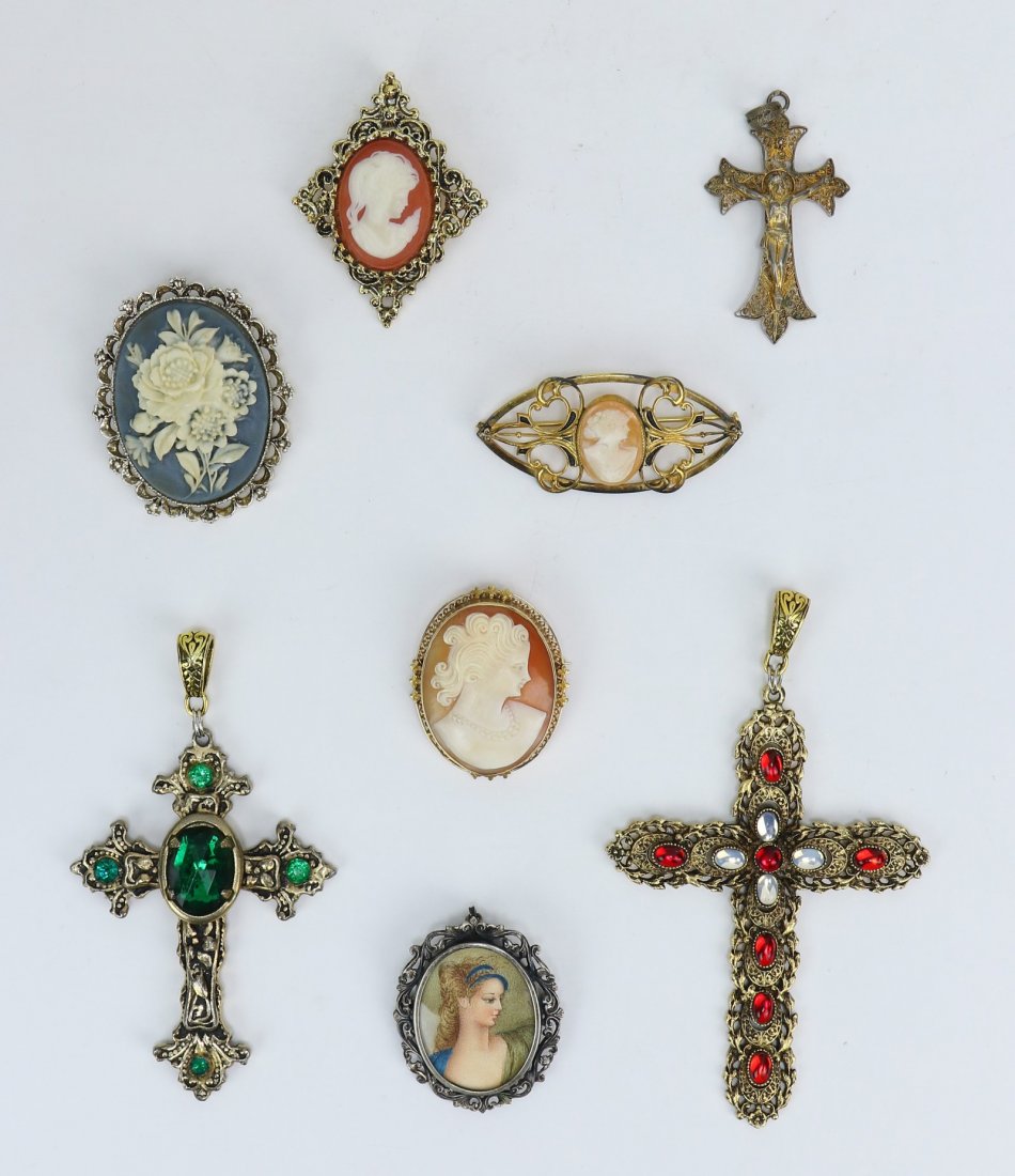 Eight (8) Mixed Precious Stone Brooches & Pendants (1 of 1)