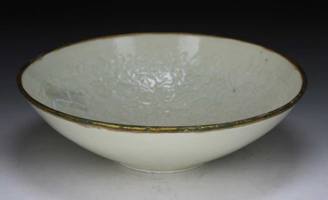 A Chinese DING Style White Glazed Porcelain Bowl (1 of 4)