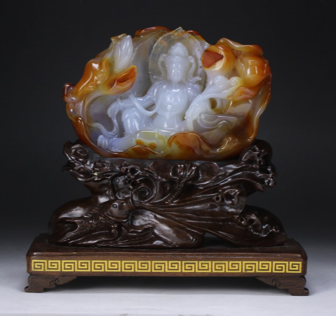 A Fine Agate Carved Figure Of Guanyin (1 of 4)