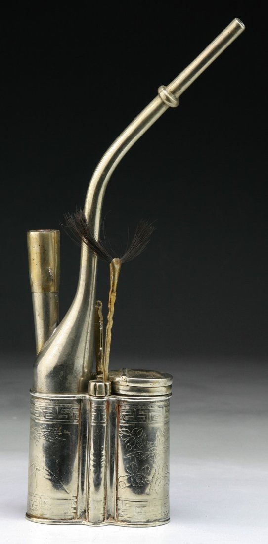 A Chinese Antique Brass Pipe (1 of 5)