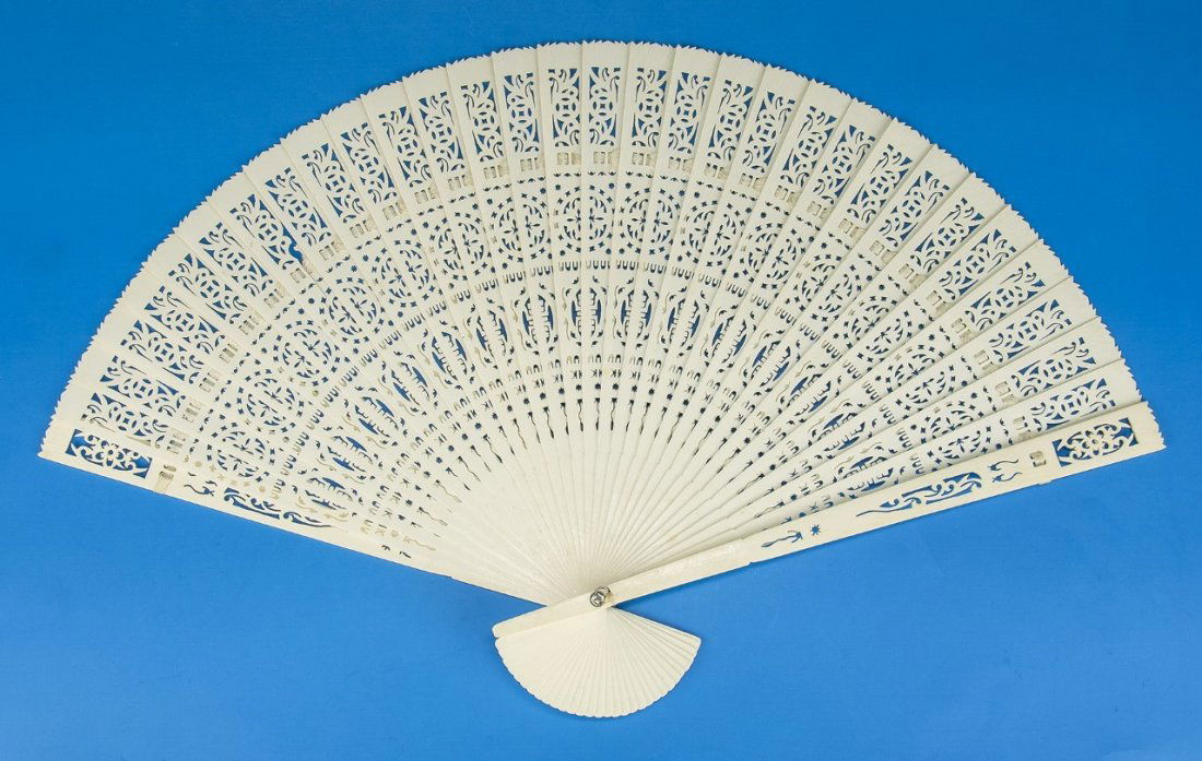 A Fine Chinese Antique EXPORT Pierced Ivory Carved Fan (1 of 3)