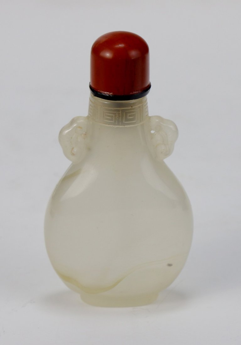 A Chinese Antique Agate Carved Snuff Bottle (1 of 3)