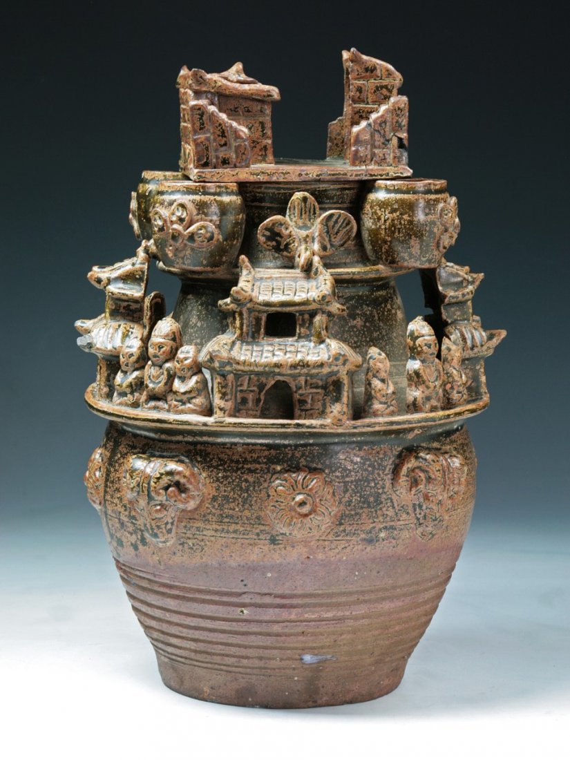 A Big Chinese Celadon Glazed Gucang Porcelain Jar: A Big Chinese Celadon Glazed Gucang Porcelain Jar: probably of Han Dynasty; Size: H: 12"