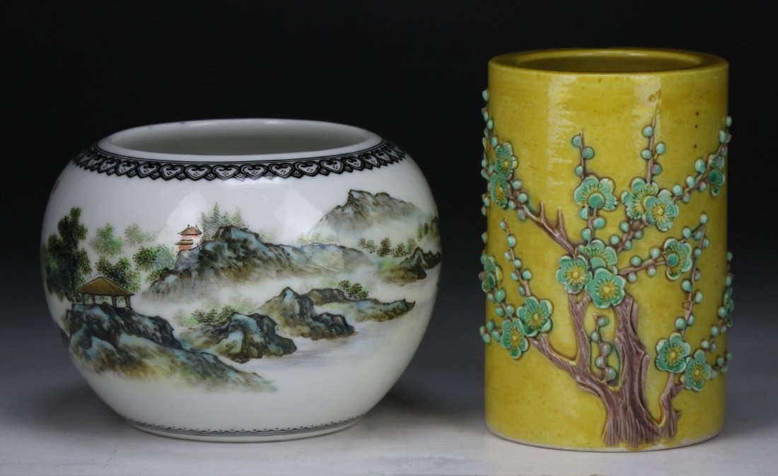 Two (2) Chinese Porcelain Brush Pot & Jar (1 of 4)