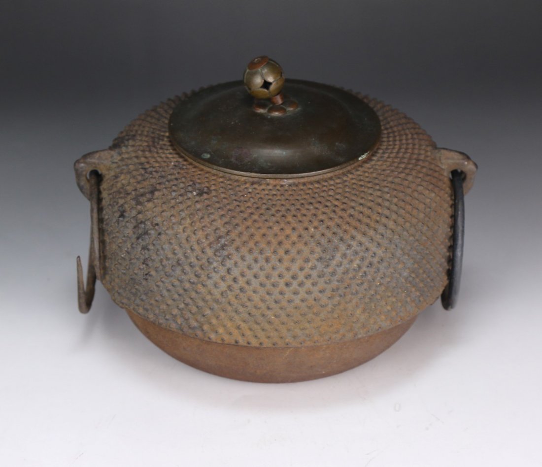 A Japanese Antique Bronze Lidded Pot (1 of 4)