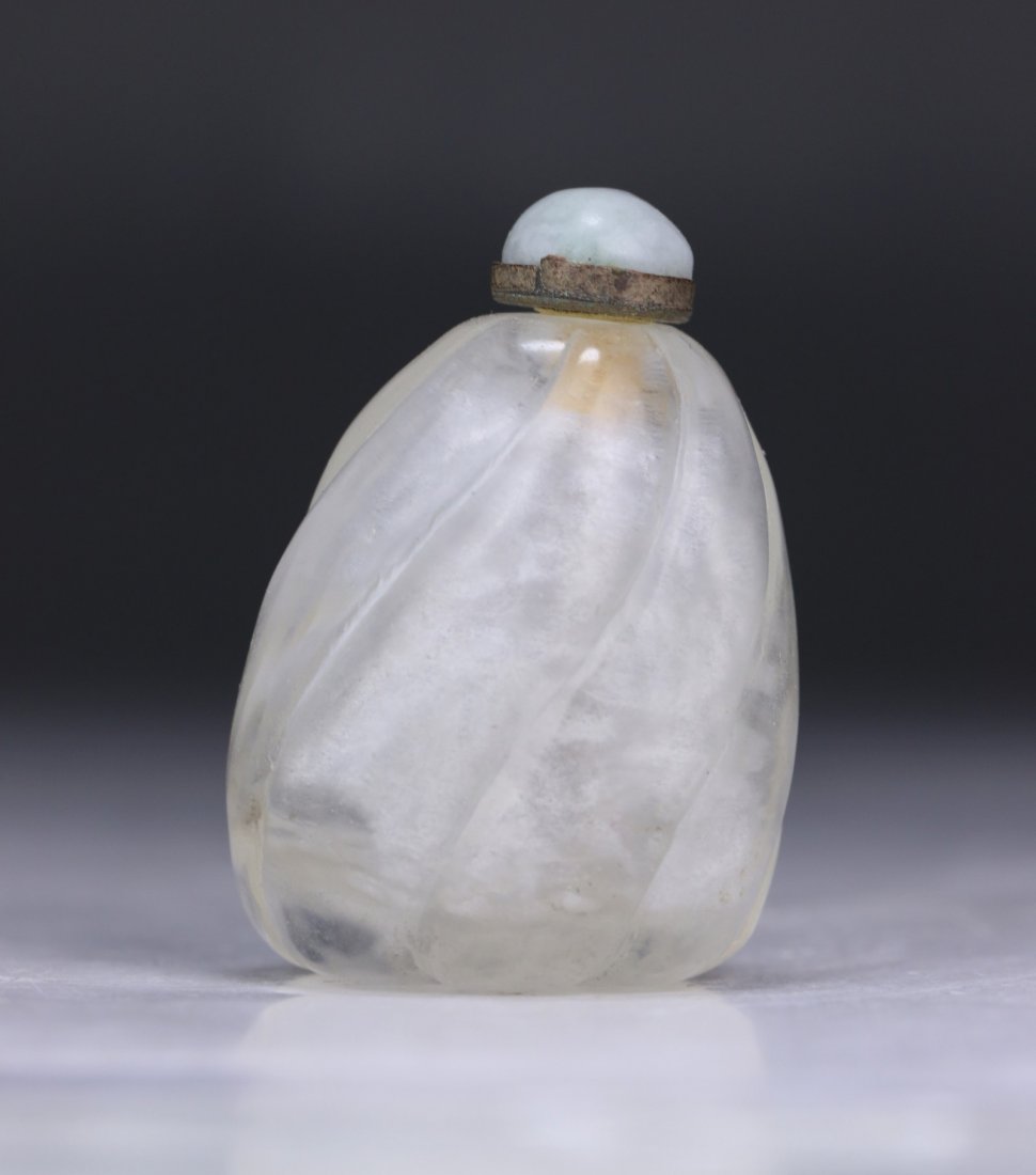 A Chinese Antique Crystal Snuff Bottle (1 of 4)