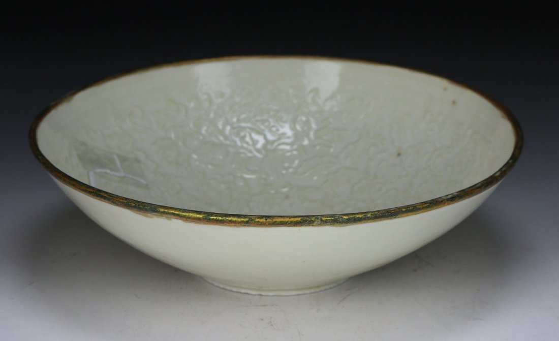 A Chinese DING Style White Glazed Porcelain Bowl (1 of 4)