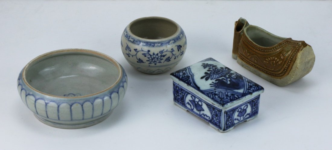 Four (4) Chinese Antique Porcelain Items (1 of 3)