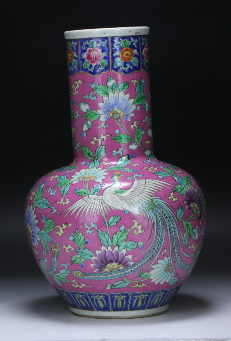 A Chinese Antique Famille Rose Porcelain Vase (1 of 7)