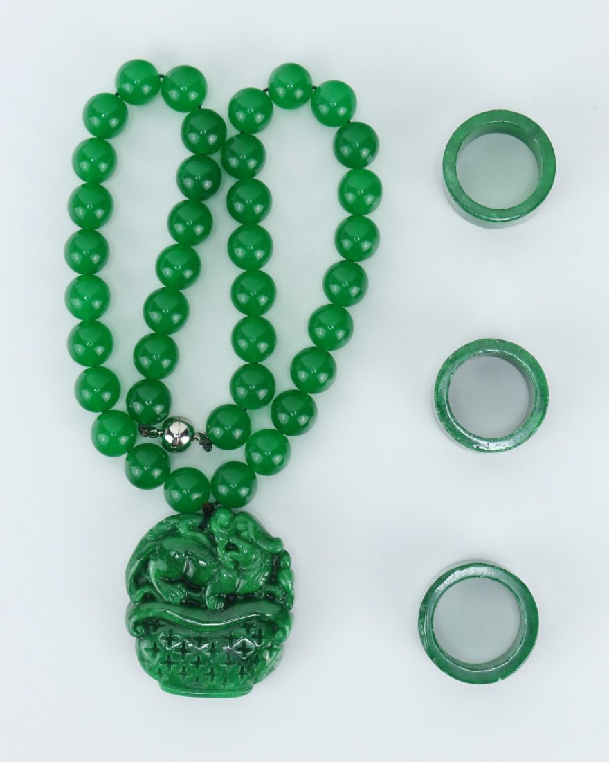 Four (4) Green Stone Pendant Necklace & Rings (1 of 4)