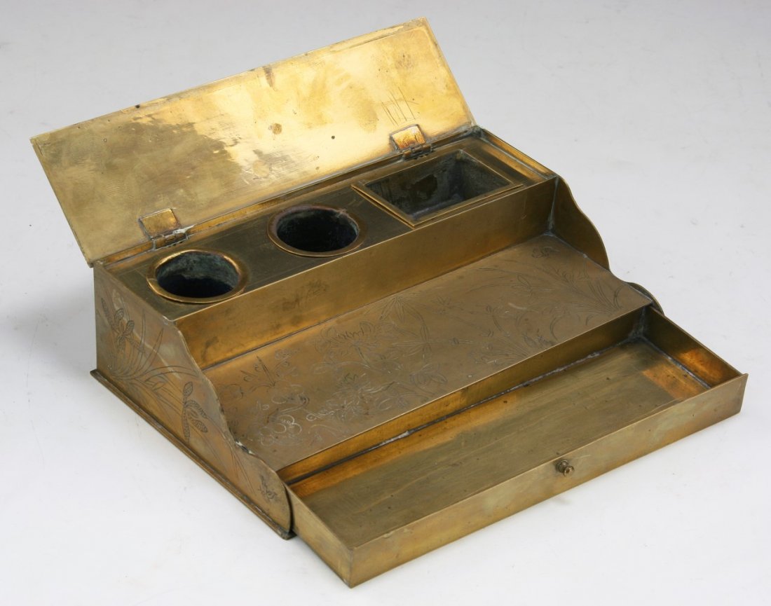 A Chinese Antique Gilt Bronze Item: A Chinese Antique Gilt Bronze Item; Size: L: 7-7/8"