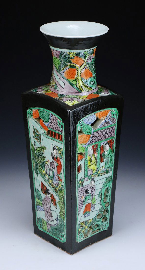 A Big Chinese Antique Famille Verte Porcelain Vase (1 of 5)