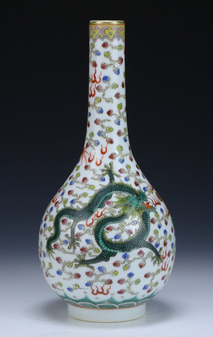 A Chinese Antique Famille Rose Porcelain Vase (1 of 5)