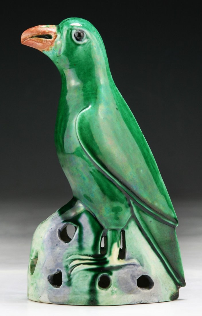 A Chinese Antique Famille Noire Porcelain Parrot: A Chinese Antique Famille Noire Porcelain Parrot: of Late Qing Dynasty; Size: H: 6-3/4"