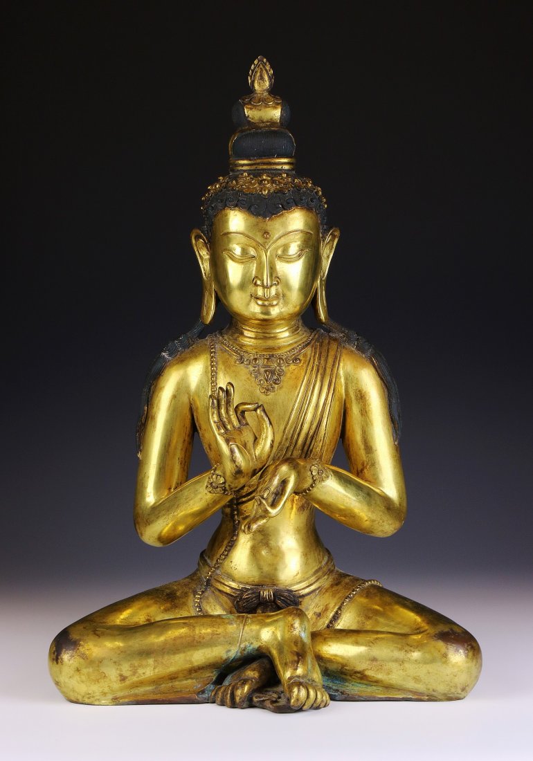 A Big Chinese Antique Gilt Bronze Buddha (1 of 5)