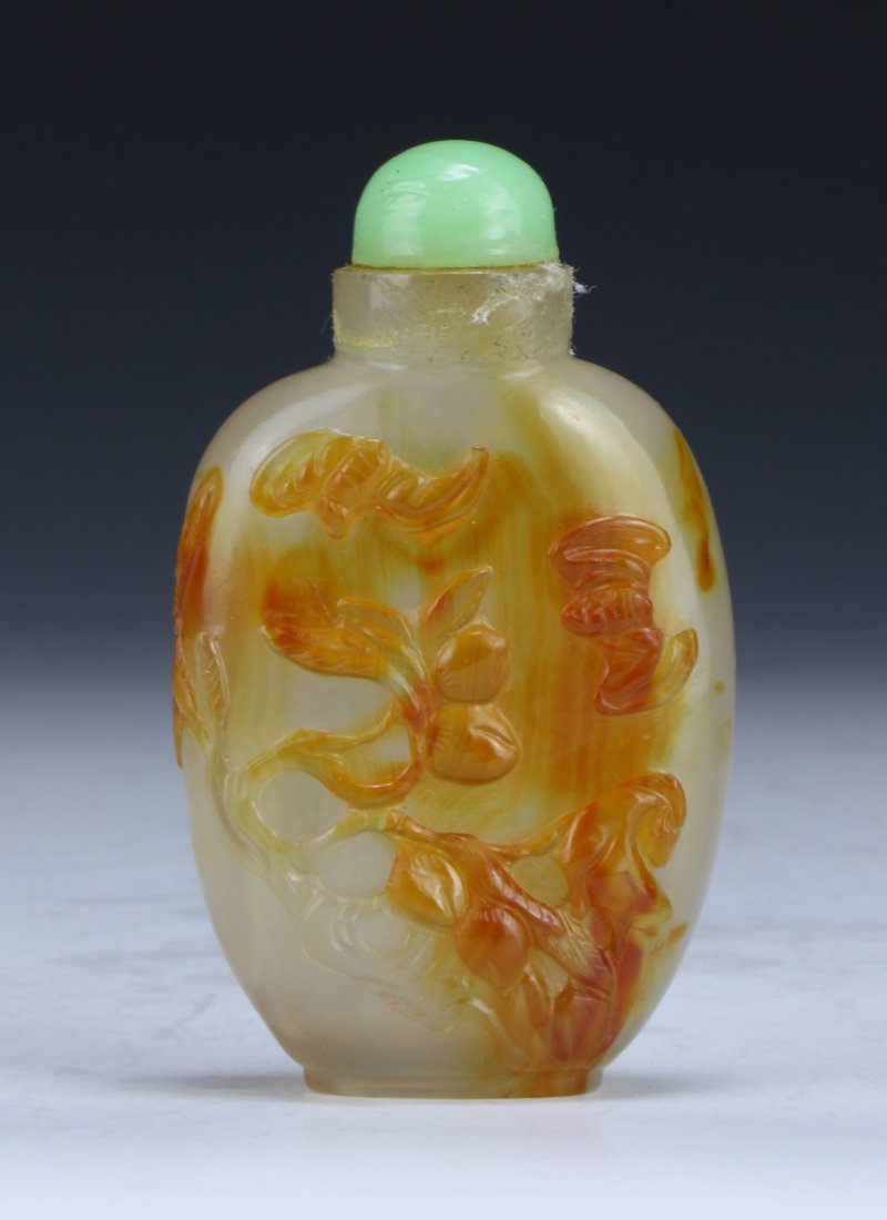 A Fine Chinese Antique Carved Agate Snuff Bottle (1 of 3)