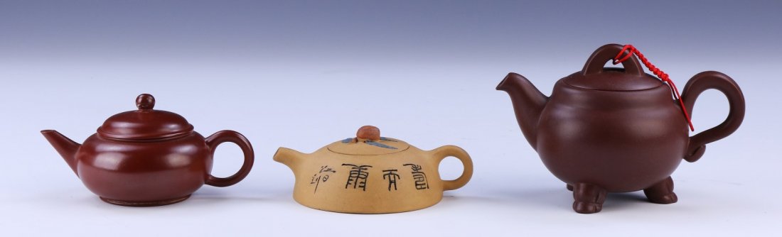 A Chinese Antique Set Of Three (3) Zisha Teapots (1 of 5)