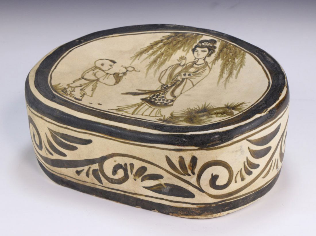 A Chinese Antique Incised Cizhou Yao Porcelain Pillow (1 of 5)