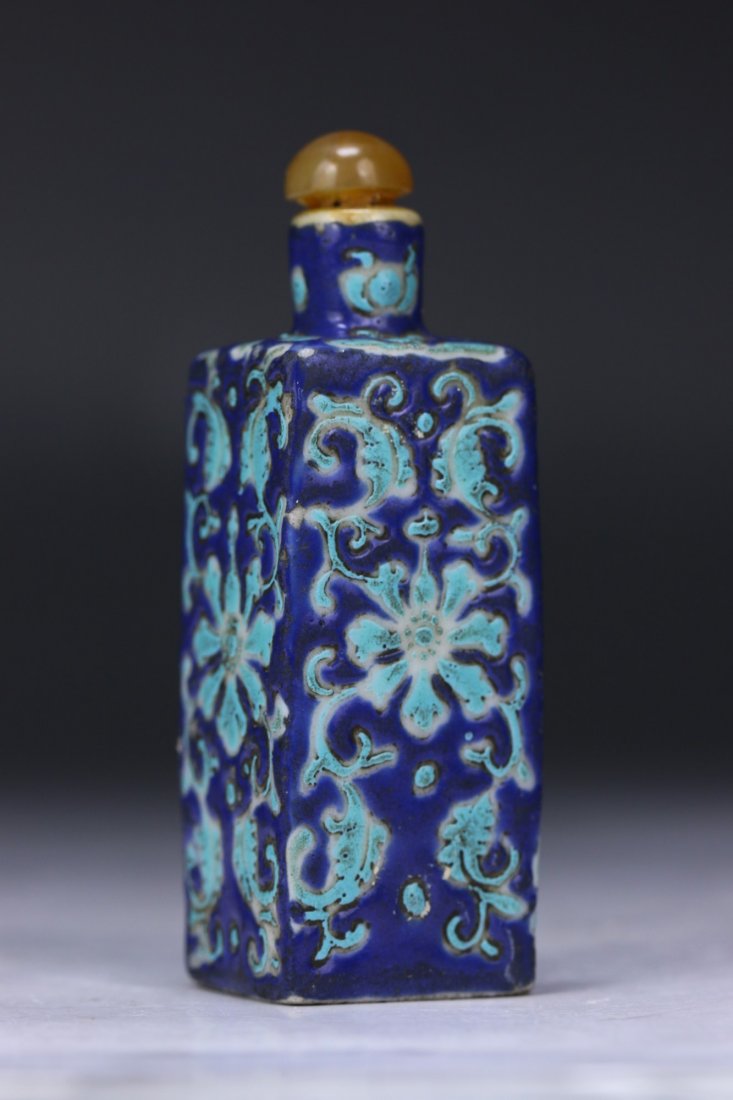 A Chinese Antique Blue Glazed Porcelain Snuff Bottle (1 of 4)