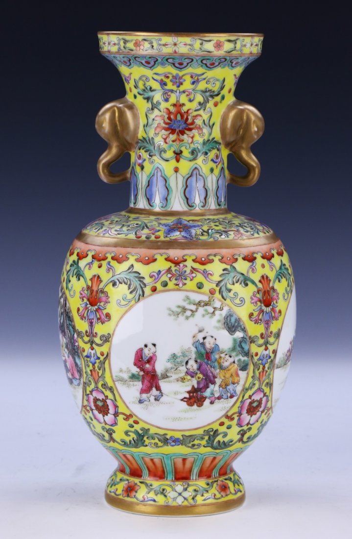 A Magnificent Chinese Famille Rose Porcelain Vase (1 of 7)