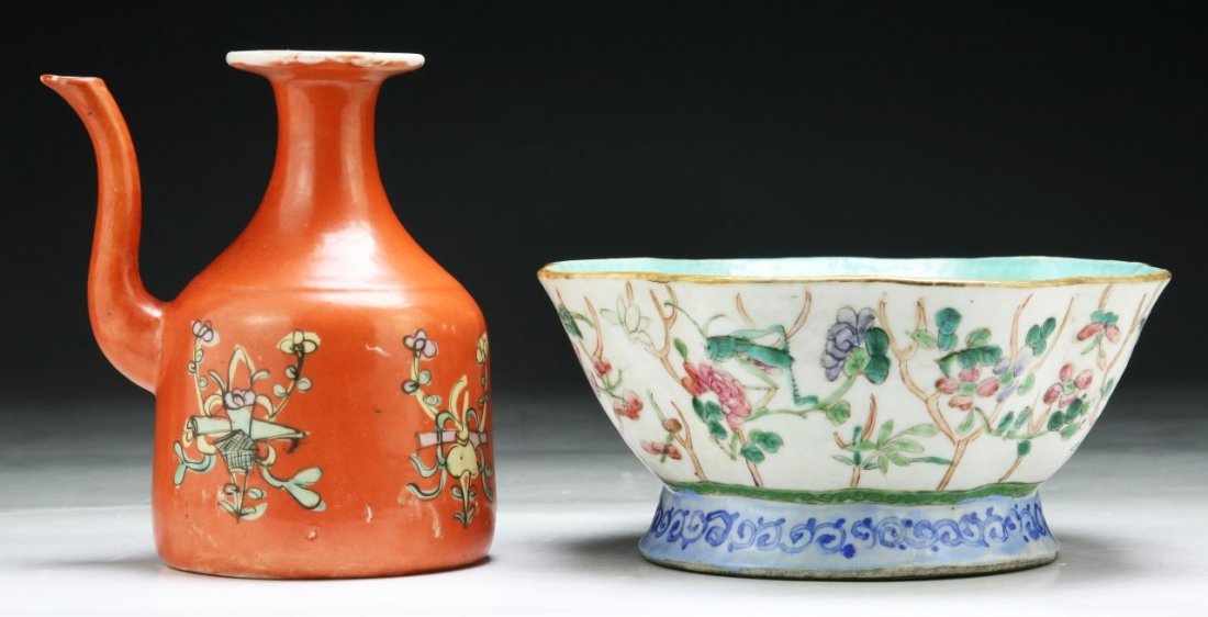 TWO CHINESE ANTIQUE PORCELAIN TEAPOT & BOWL (1 of 4)