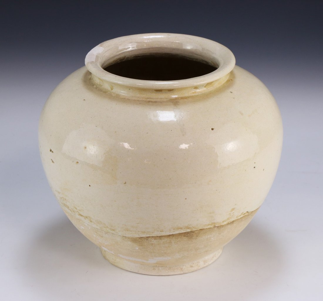 A Chinese Antique White Glazed Porcelain Vase (1 of 5)