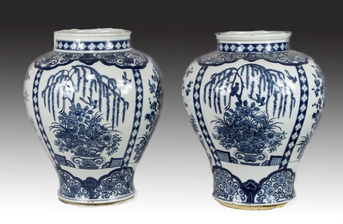 PAIR BIG CHINESE BLUE & WHITE PORCELAIN JARS (1 of 1)