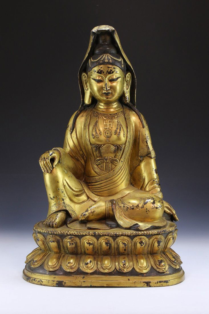 A MASSIVE CHINESE ANTIQUE GILT BRONZE BUDDHA (1 of 6)