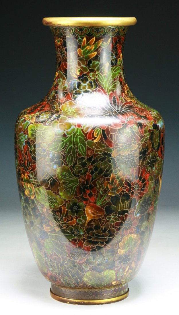A CHINESE ANTIQUE CLOISONNE BRONZE VASE: A Chinese Antique Cloisonne Bronze Vase; Size: H: 15-1/4" (38.74cm)