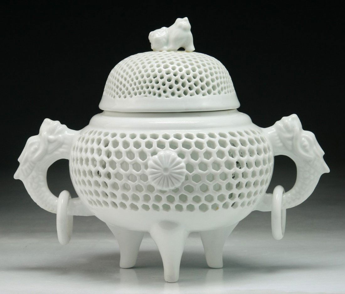 A JAPANESE ANTIQUE HIRADO WHITE GLAZED PORCELAIN CENSER: A Japanese Antique Hirado White Glazed Porcelain Censer; Size: L: 8" (20.32cm)