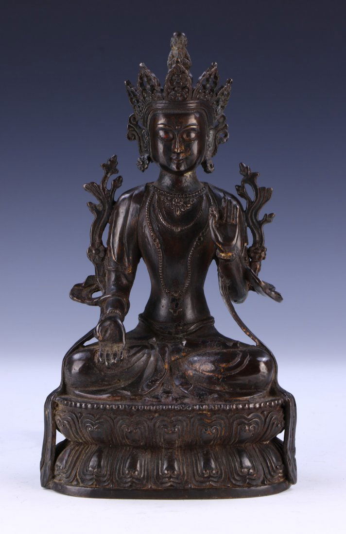 A CHINESE MING STYLE BRONZE BUDDHA (1 of 5)