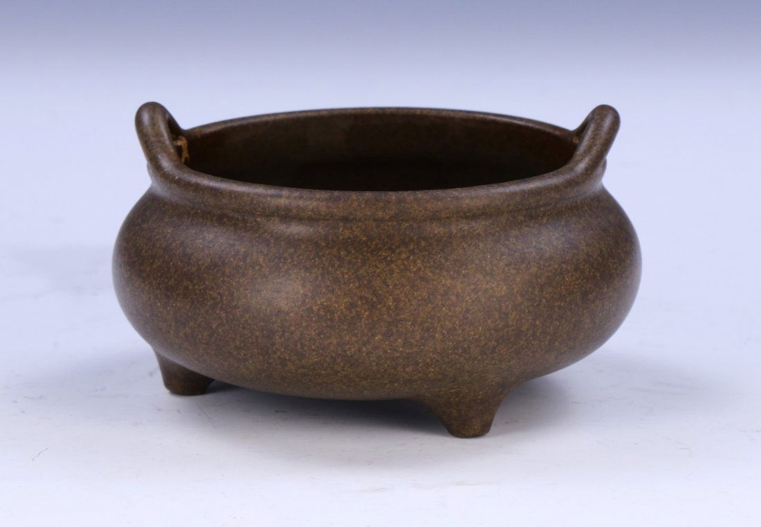 A CHINESE YIXING ZISHA TRIPOD CENSER (1 of 5)