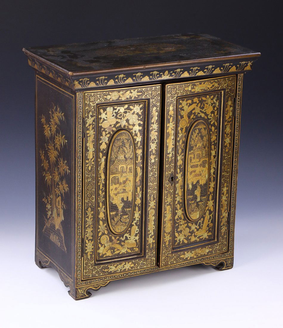 A CHINESE ANTIQUE LACQUER CABINET (1 of 5)