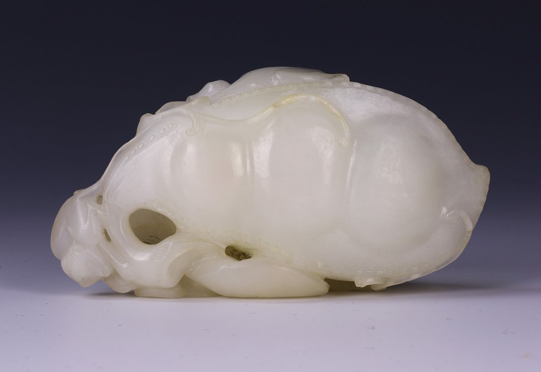 A WHITE JADE PEA POD CARVING (1 of 3)