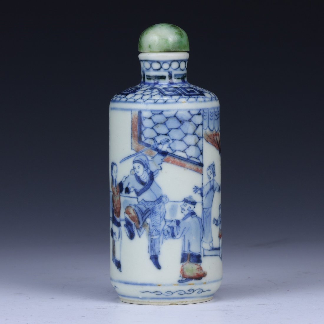 A CHINESE ANTIQUE BLUE & WHITE UNDERGLAZED RED (1 of 3)