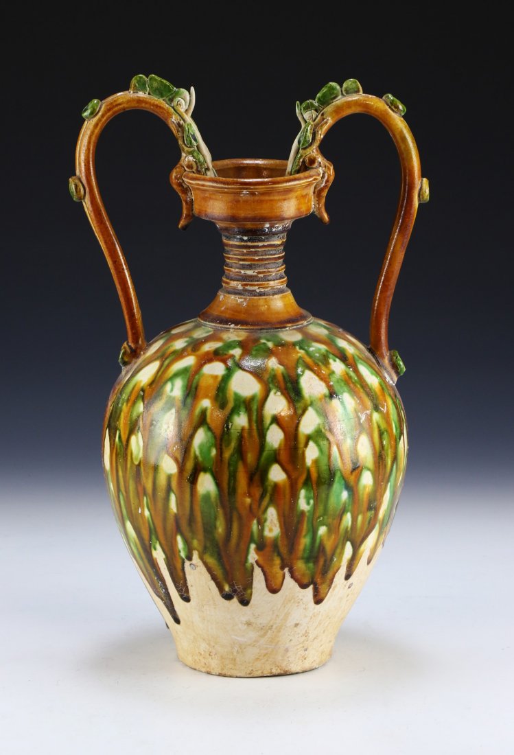 A CHINESE ANTIQUE SANCAI GLAZED POTTERY VASE (1 of 5)