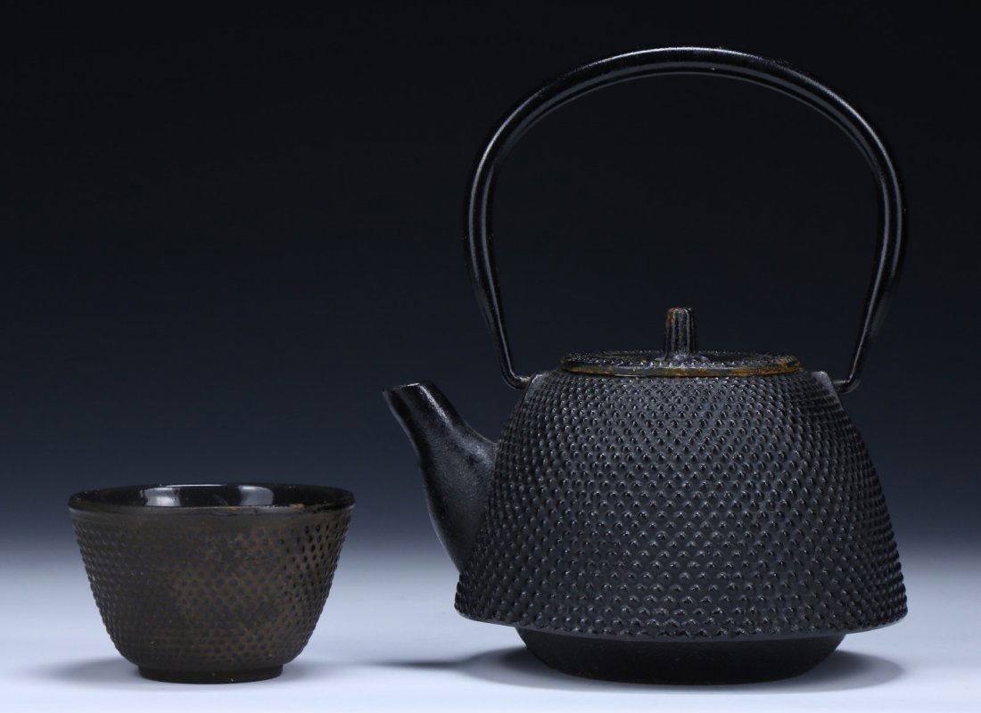 TWO (2) JAPANESE ANTIQUE IRON TEAPOT & CUP (1 of 6)