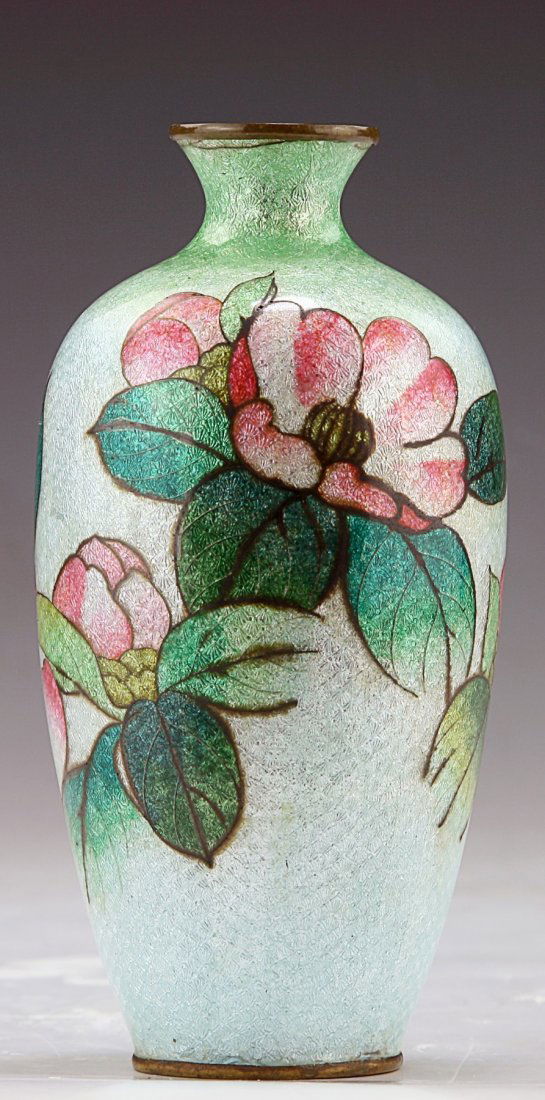 A JAPANESE ANTIQUE JINBARI CLOISONNE ON BRONZE VASE: A Japanese Antique Jinbari Cloisonne On Bronze Vase: Of 19Th Century; Size: H: 6" (15.24cm)
