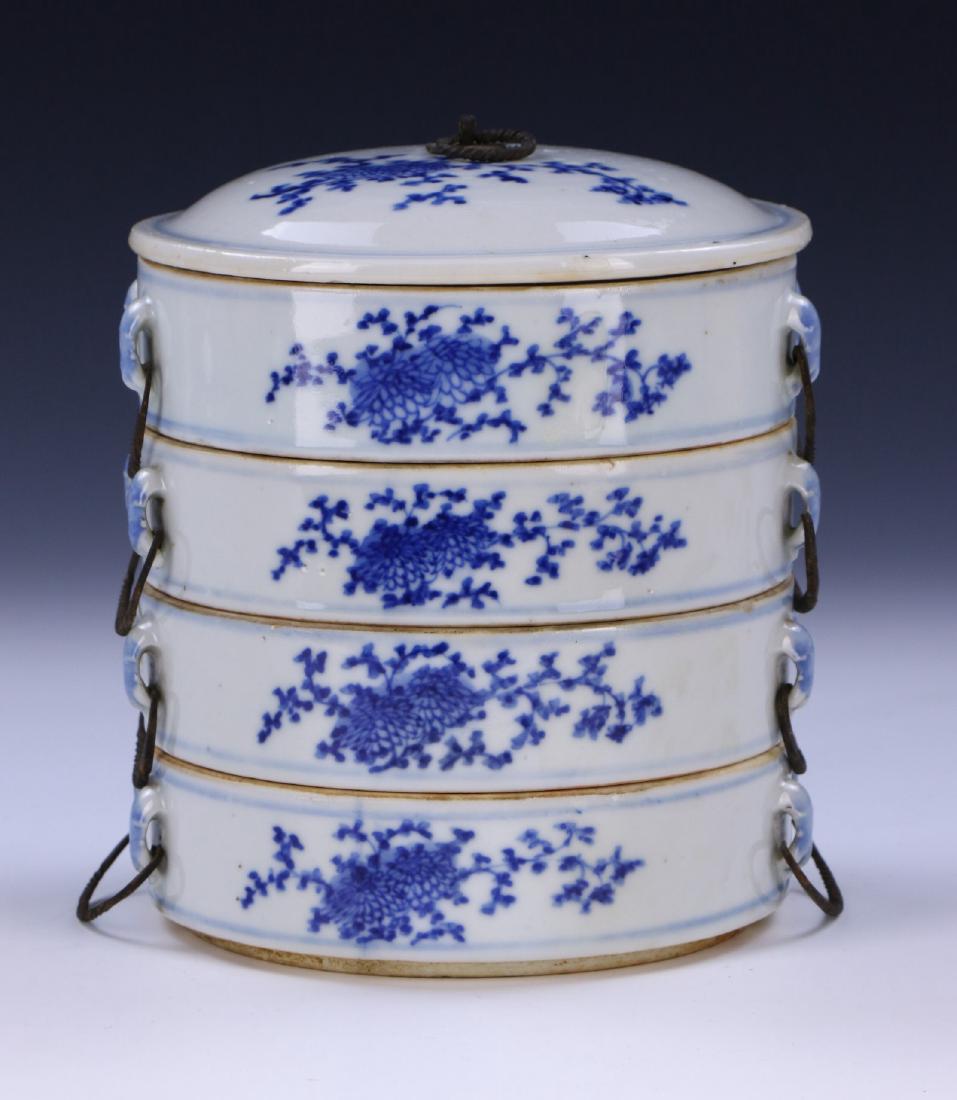 FIVE (5) CHINESE ANTIQUE BLUE & WHITE PORCELAIN FOOD (1 of 4)