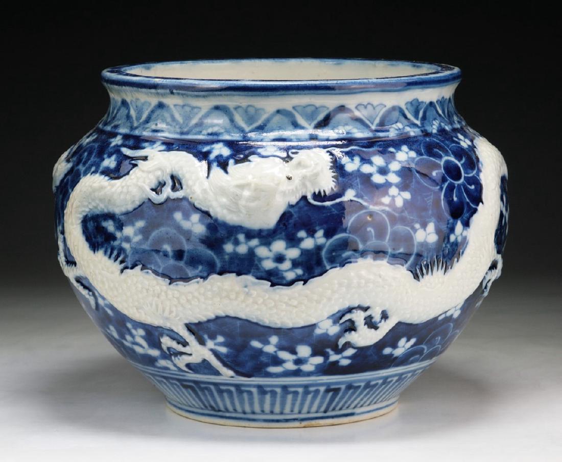 A JAPANESE ANTIQUE HIRADO BLUE & WHITE JAR: 日本明治早期 平戶青花火缽 A Japanese Antique Hirado Blue & White Jar: Of Globular Form With A Wide Mouth, Of Early 19Th Century;