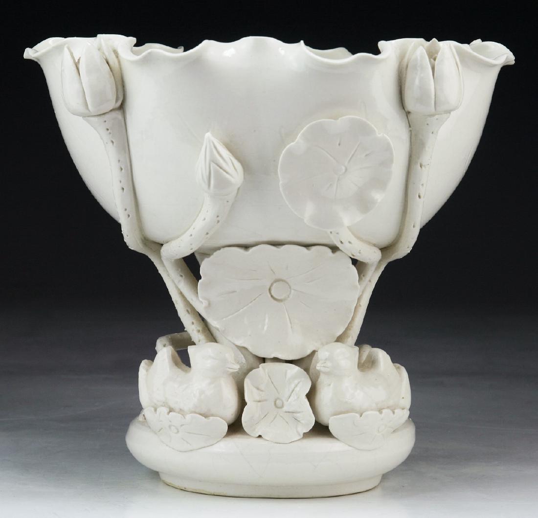 A CHINESE ANTIQUE BLANC DE CHINE PORCELAIN STEM-CUP (1 of 4)