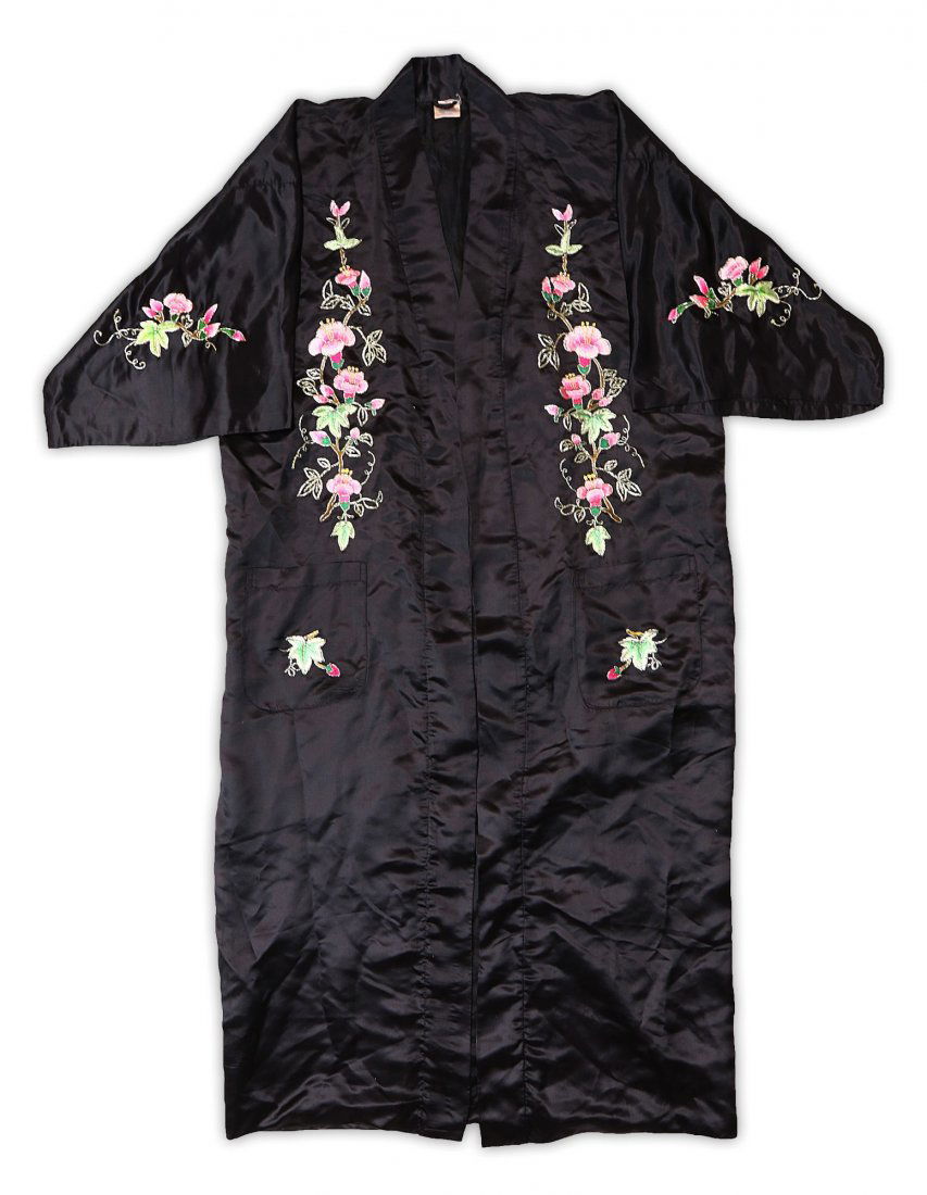 A CHINESE BLACK EMBROIDERED SILK ROBE (1 of 5)