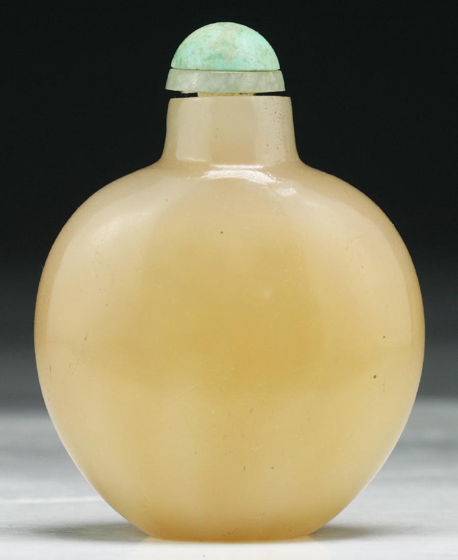 A CHINESE ANTIQUE JADE SNUFF BOTTLE (1 of 4)