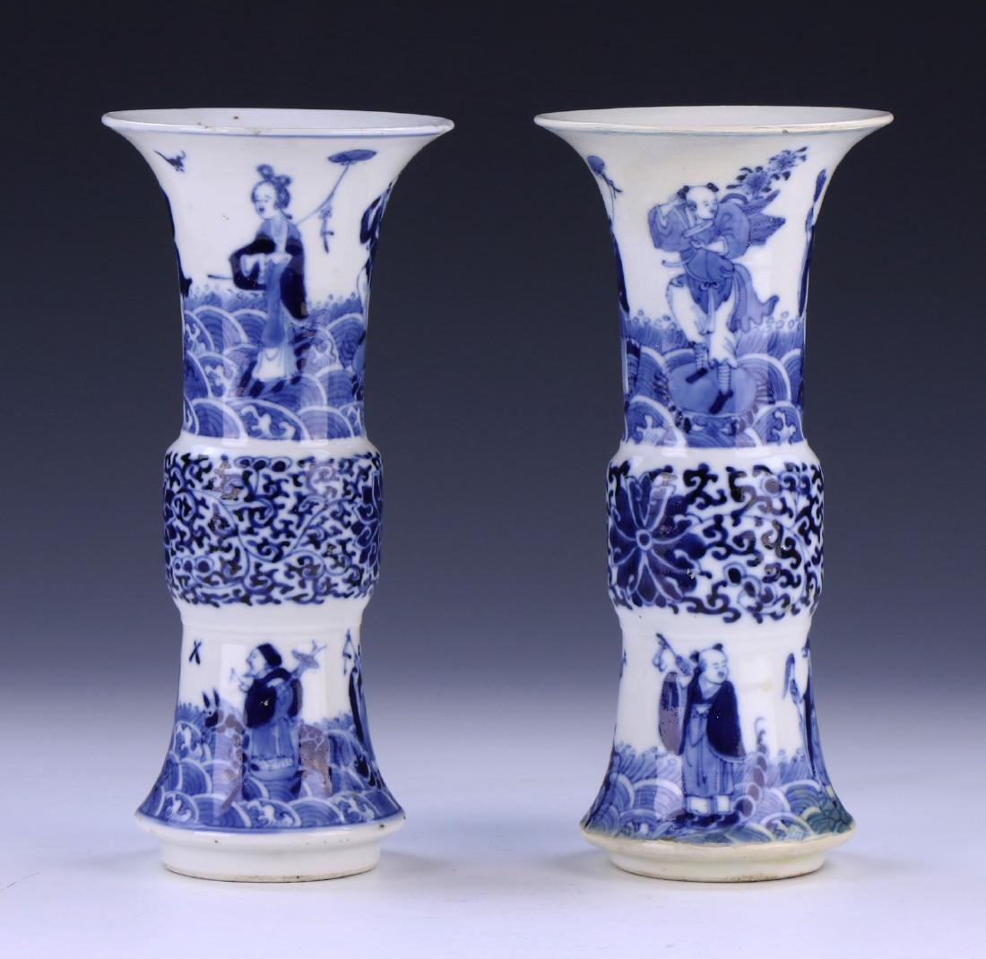 PAIR CHINESE ANTIQUE BLUE & WHITE PORCELAIN VASES (1 of 6)