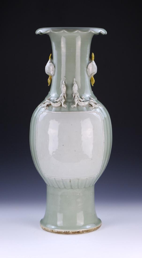 A MASSIVE CHINESE ANTIQUE CELADON GLAZED PORCELAIN VASE (1 of 5)