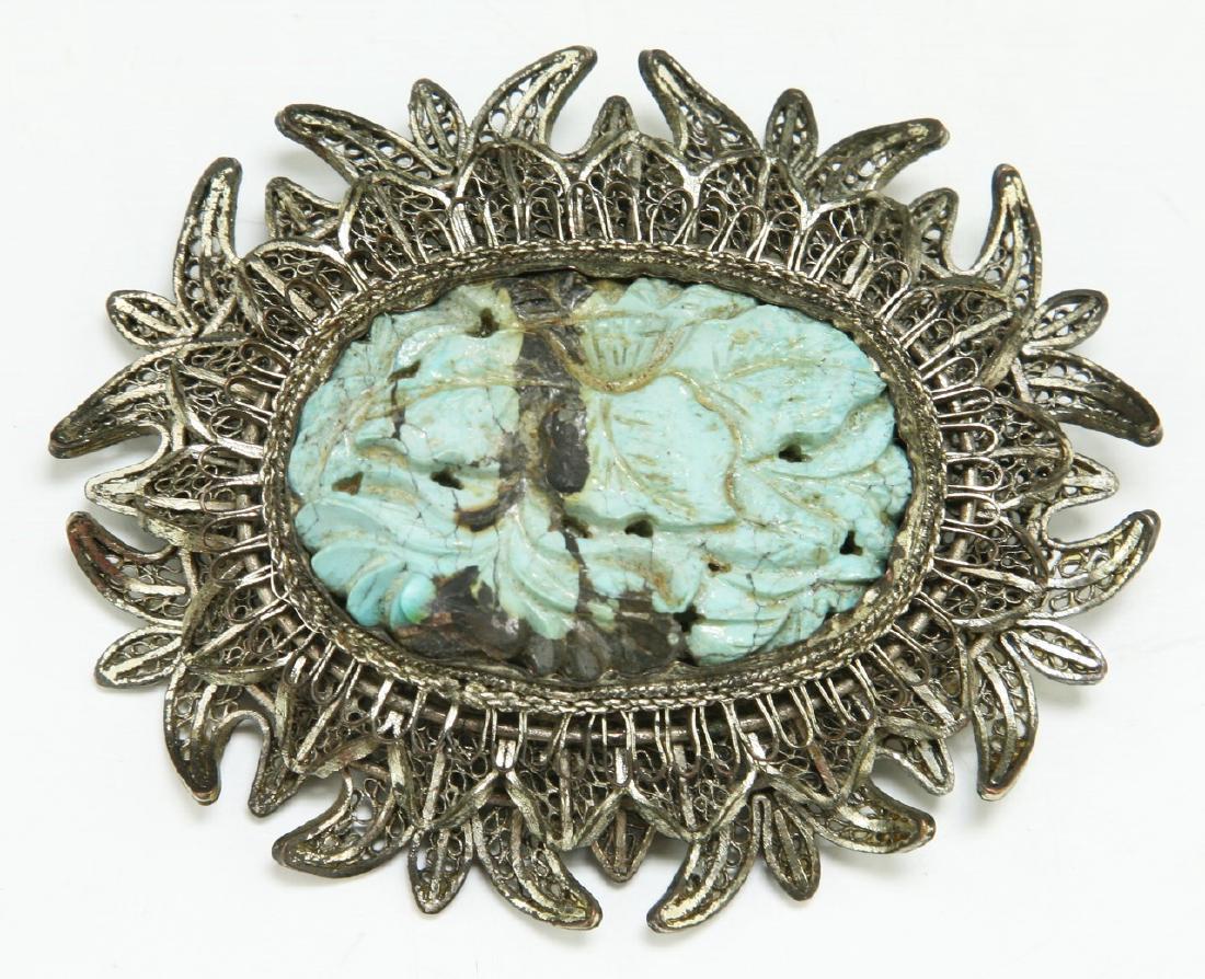 AN ANTIQUE TURQUOISE & SILVER BROOCH (1 of 2)