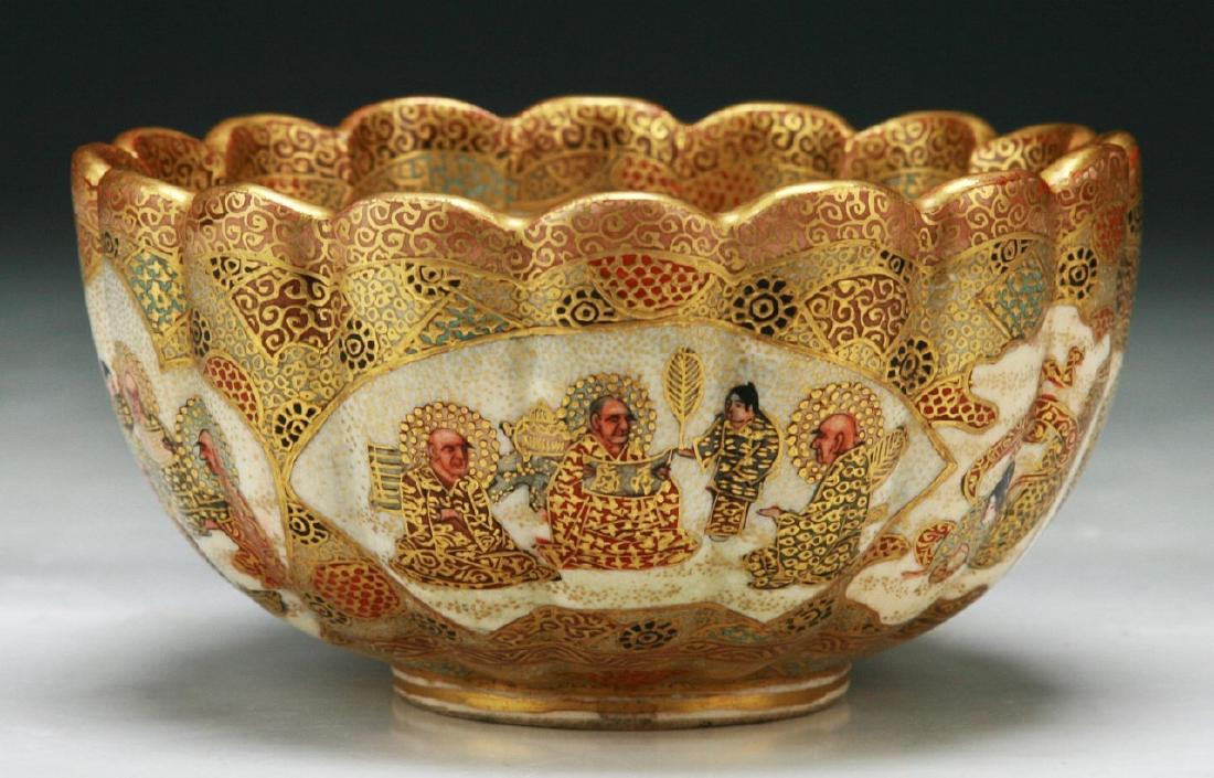 A JAPANESE ANTIQUE GILT SATSUMA PORCELAIN BOWL: A Japanese Antique Gilt Satsuma Porcelain Bowl: Finely Potted With Rising Sides, Of 19Th Century; Size: D: 4-1/2" (11.43cm)