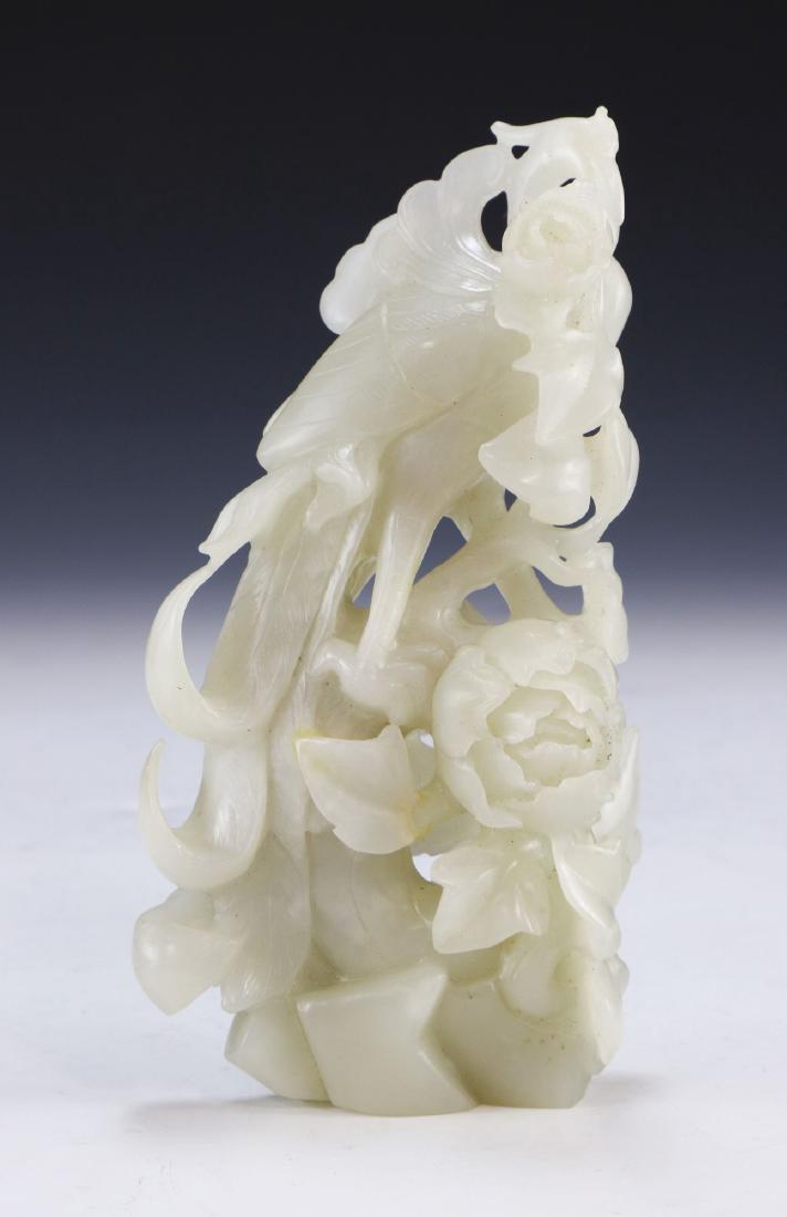 A FINE NEPHRITE JADE BIRD CARVING (1 of 5)