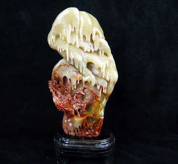 A Fine Chinese Large Soapstone Carving: A fine large soapstone Carving , Furong stone , size: 15.5 X 7.5 X 4 CM